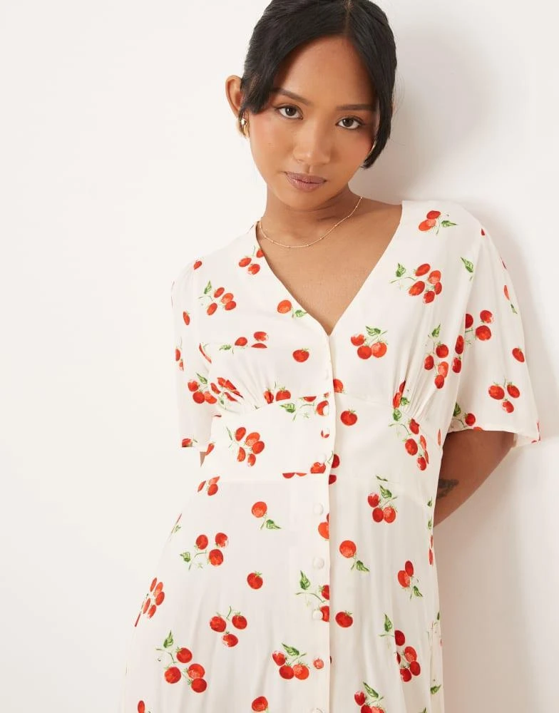 Nobody's Child Petite Nobody's Child Petite Alexa mini dress in white tomato print 3
