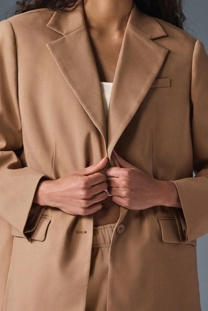 Alo First-Class Blazer - Toasted Almond 4