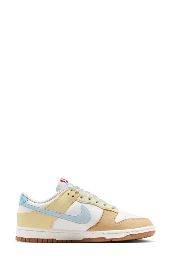NIKE Dunk Low Basketball Sneaker