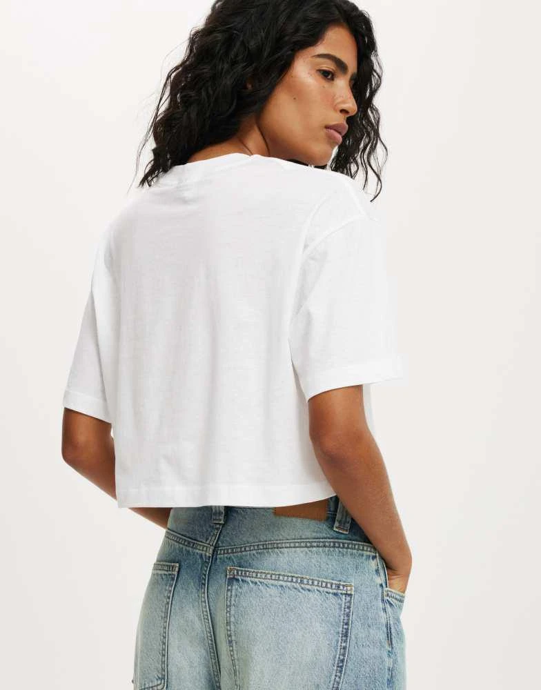 Cotton:On Cotton On Lcn cropped boxy graphic tee in white 3