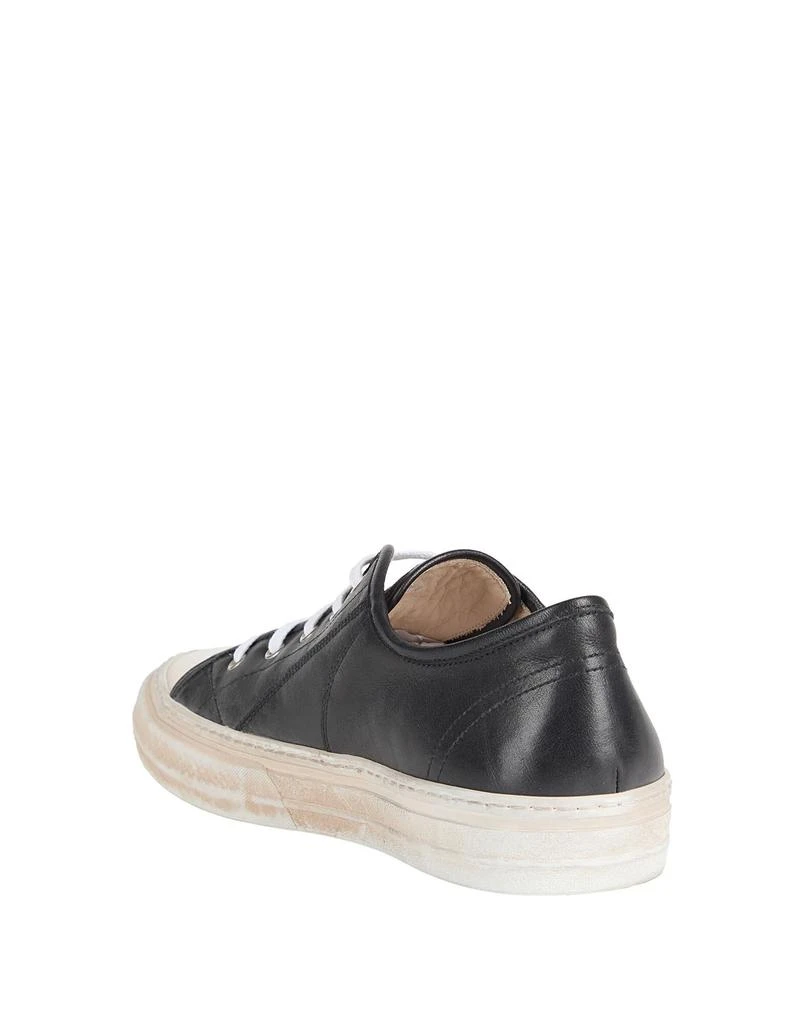 MOMA Sneakers 3