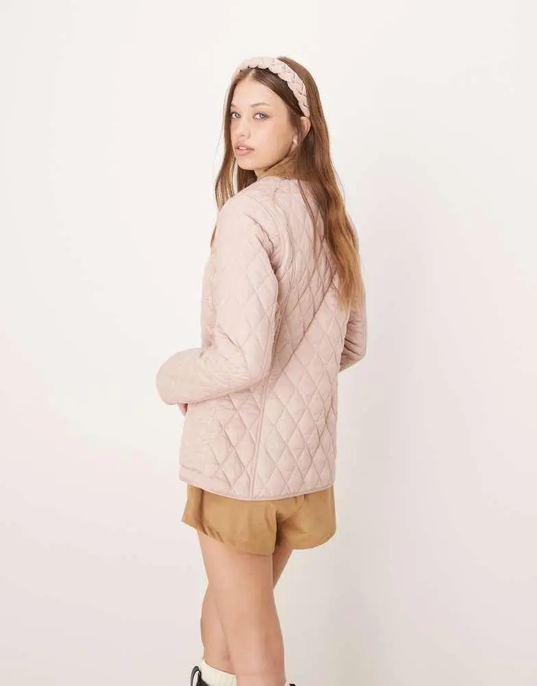 Barbour Barbour Annandale Quilted Jacket in gardenia 2