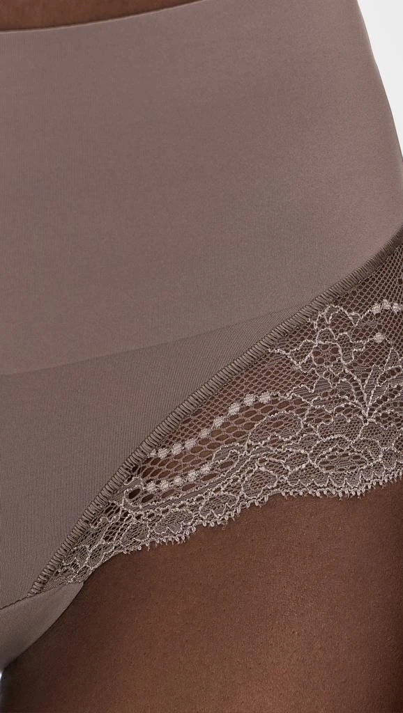 SPANX Lace Hi-Hipster 3