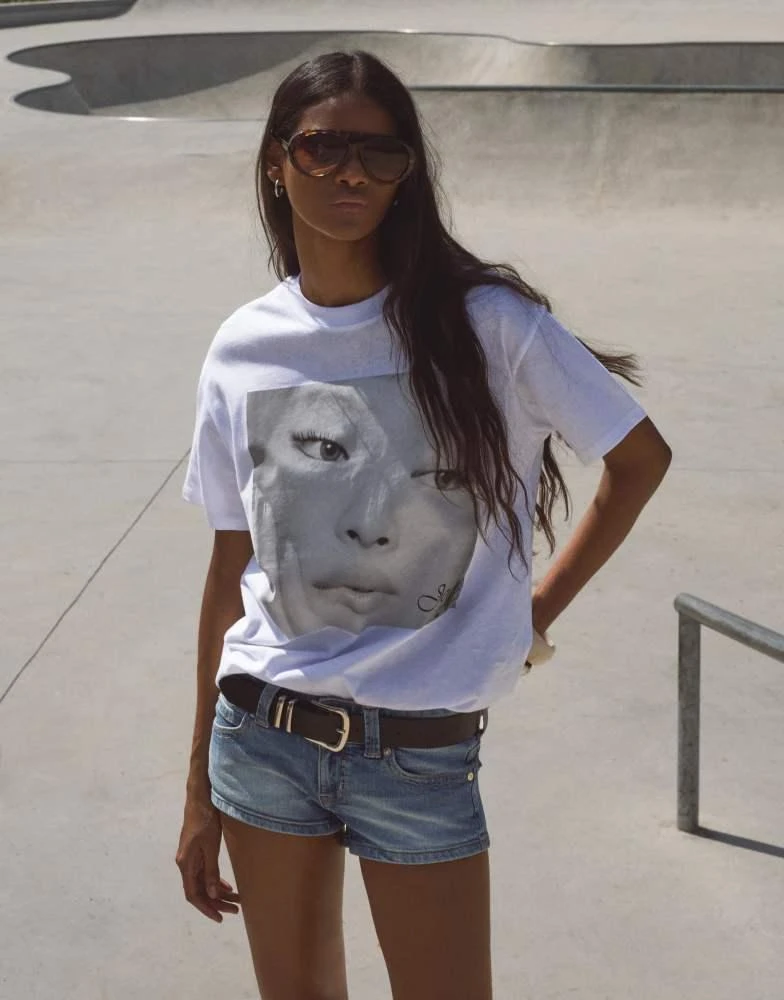 Bershka Bershka Short-sleeve jennie t-shirt in white