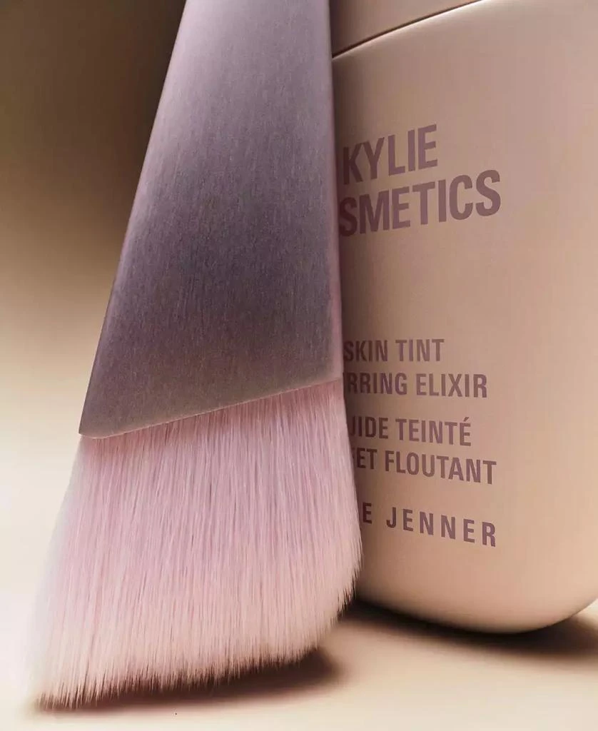 Kylie Cosmetics Skin Tint Brush 4