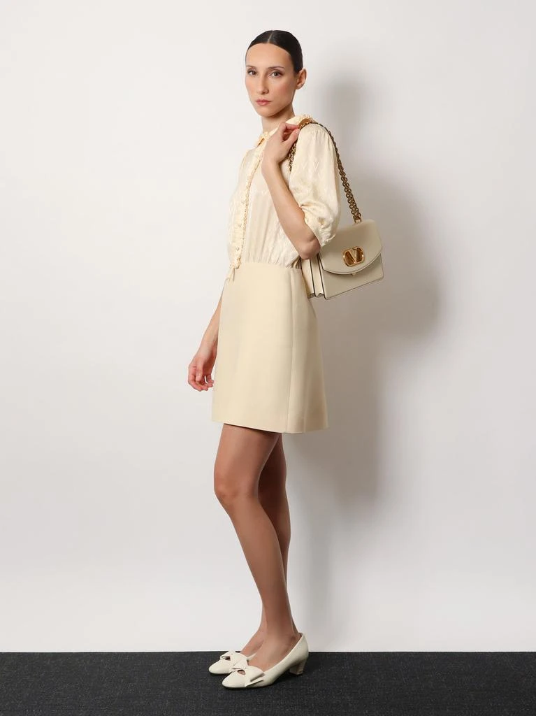 Valentino Vain leather shoulder bag with vlogo signature detail 2