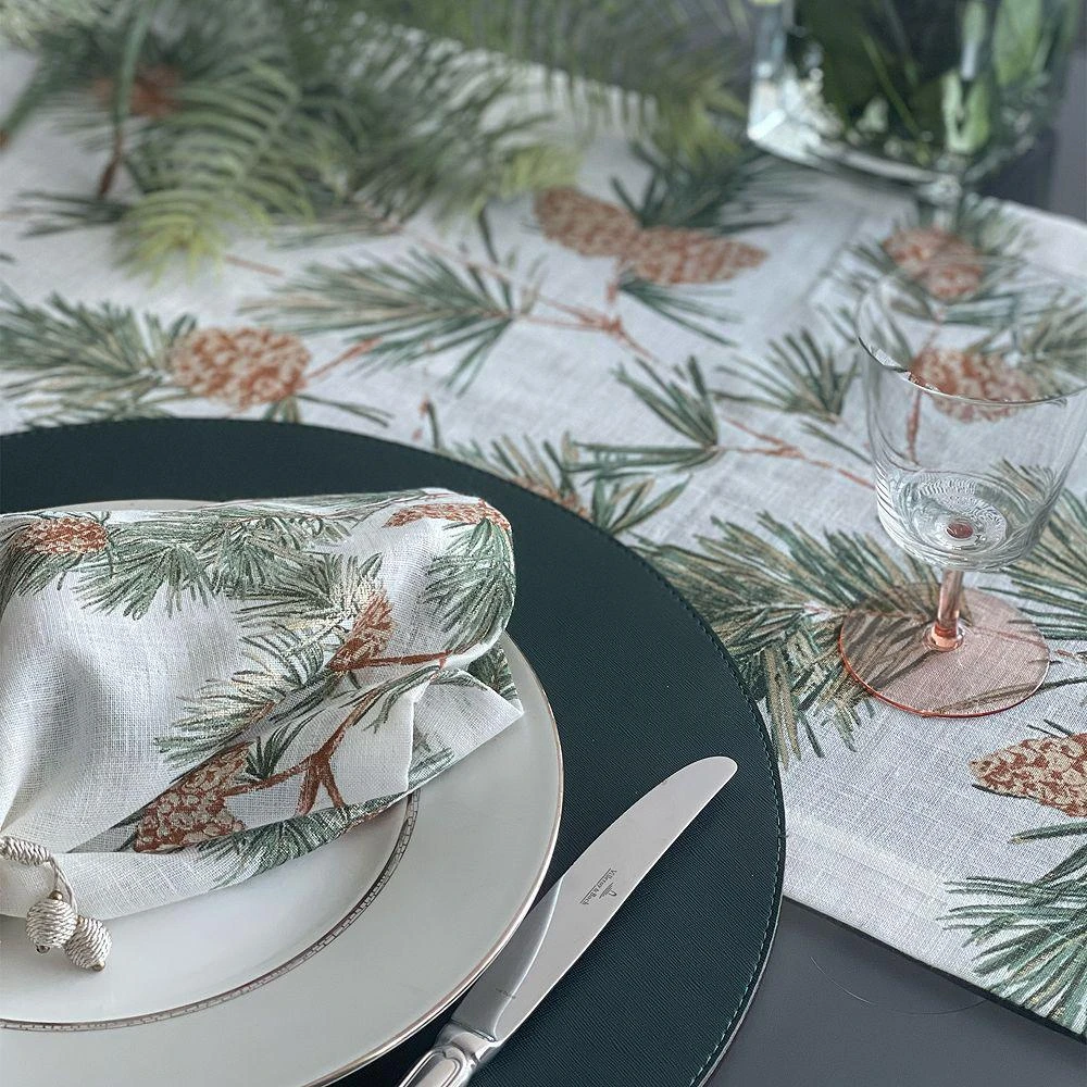 Mode Living Newbury Tablecloth, 70" x 108" 2