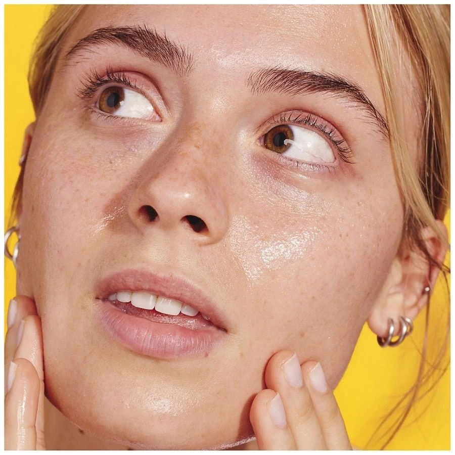 Burt
s Bees Nourishing Cleansing Oil 3