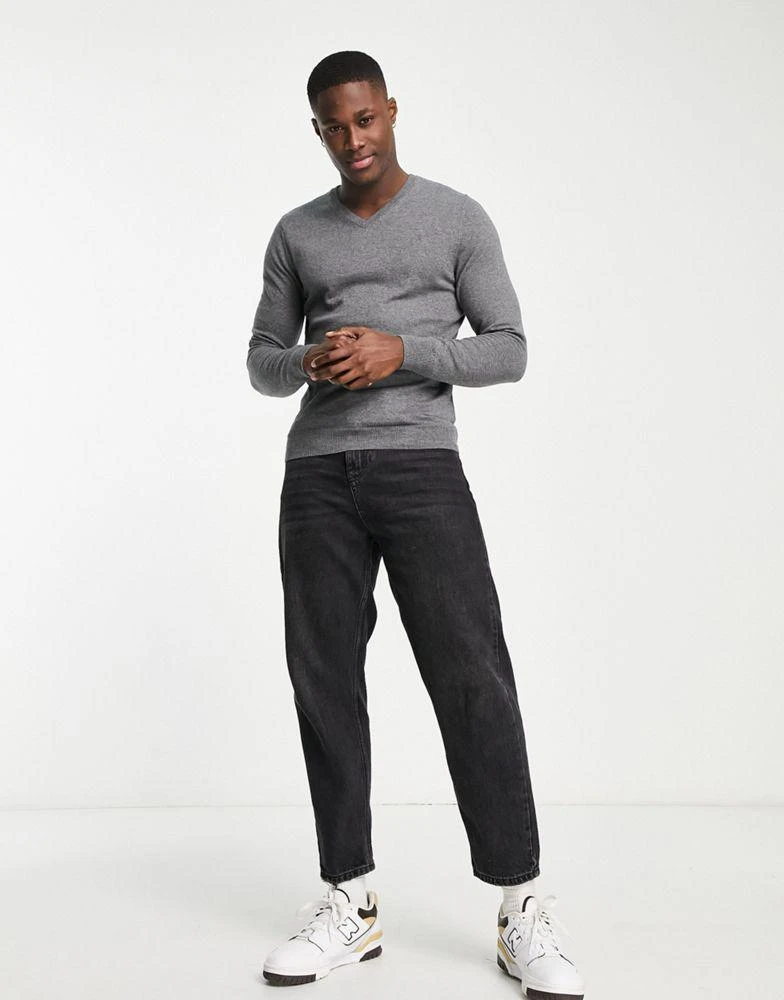 Scalpers Scalpers v neck jumper in grey 4