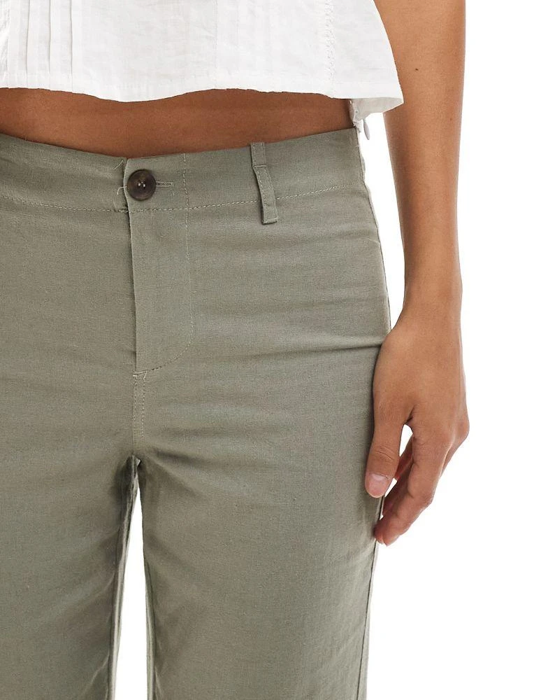 Bershka Bershka linen tailored flared trousers in taupe 4