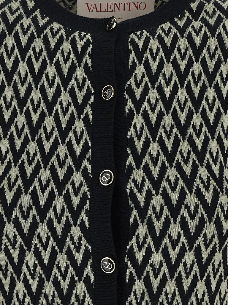 Valentino knitwear logo 3