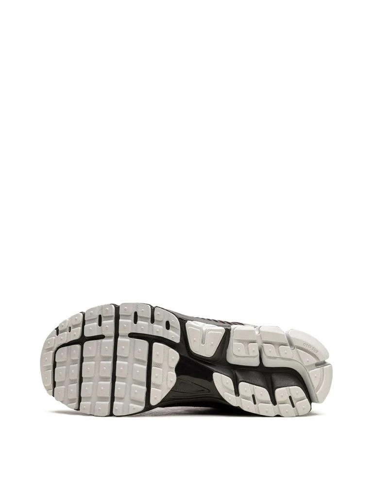 NIKE ZOOM VOMERO 5 SNEAKERS 5