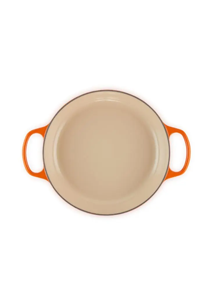 Le Creuset Signature cast iron shallow casserole 26cm 2.2l 4