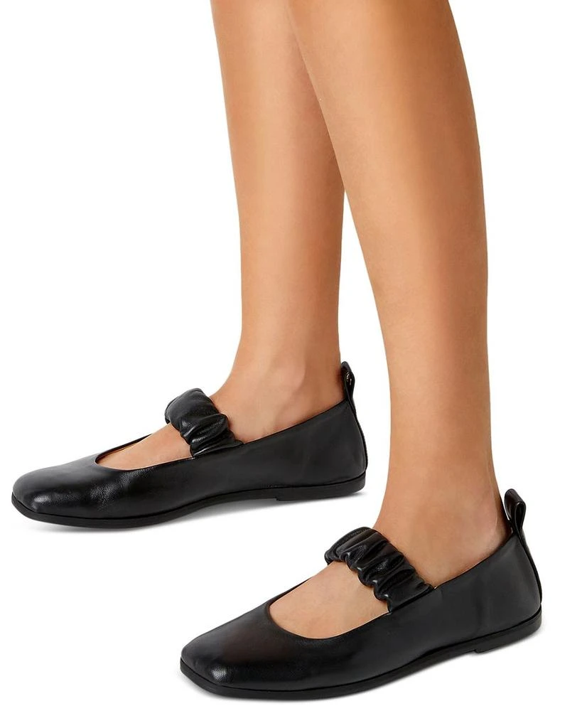 La Canadienne Women's Grey Mary Jane Flats 2