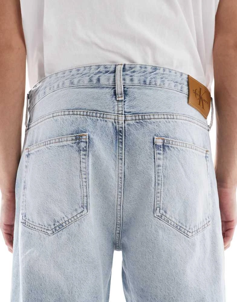 Calvin Klein Calvin Klein Jeans 90s loose jeans in light wash 4