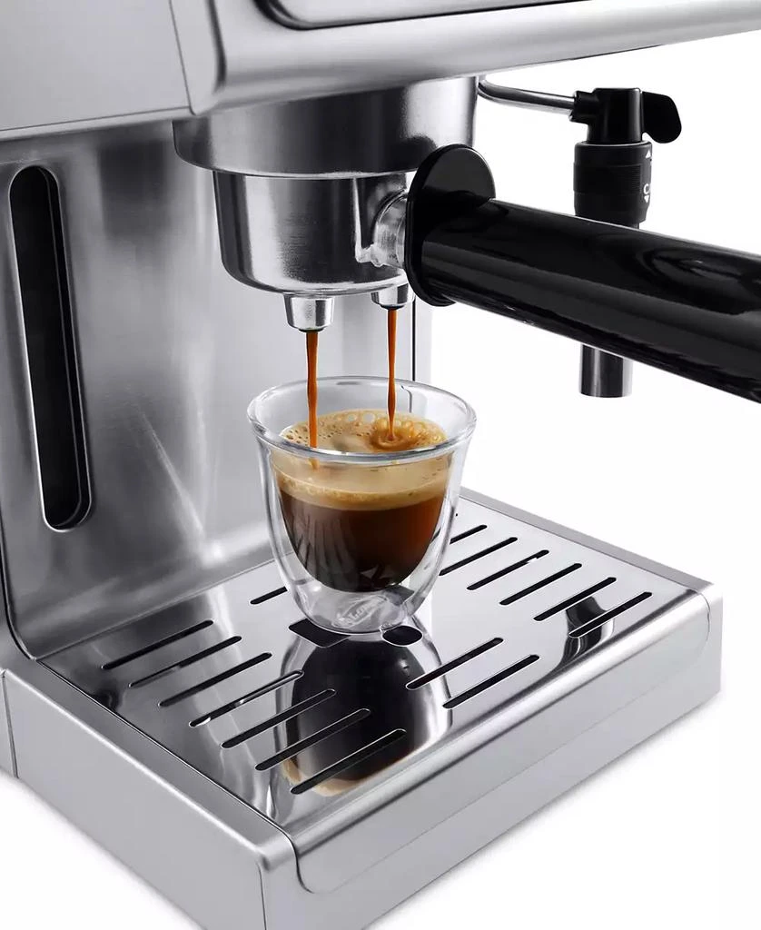 De'Longhi ECP3630 15-Bar Espresso Machine with Frother 4