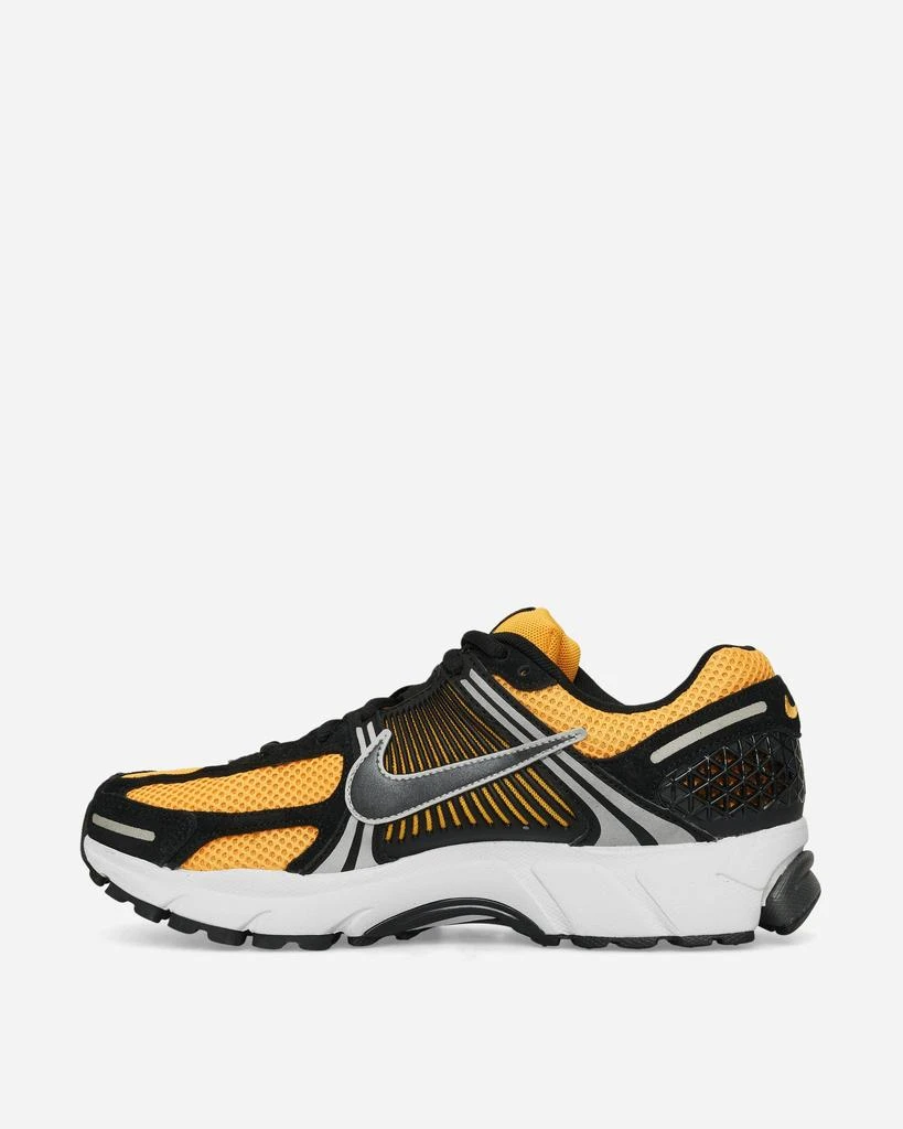 NIKE Zoom Vomero 5 Sneakers Sundial / Metallic Silver 3