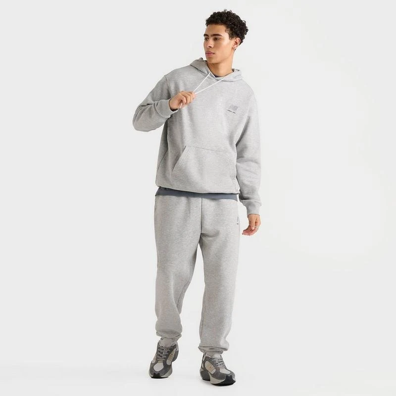 New Balance Men
s New Balance Linear Graphic Fleece Hoodie 2