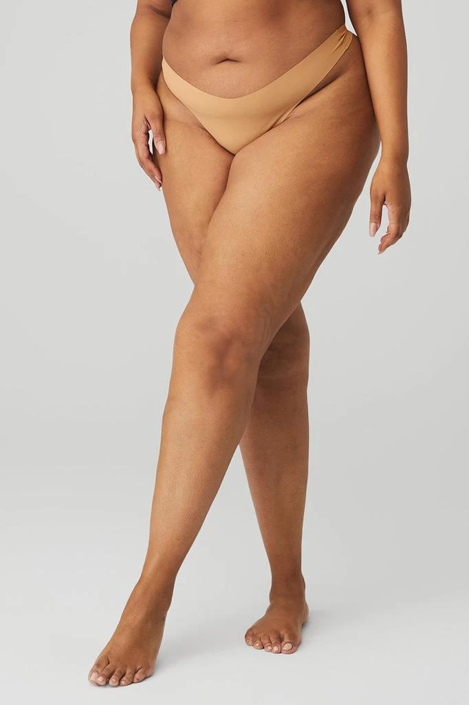 Alo Airbrush Invisible Thong - Sand 5