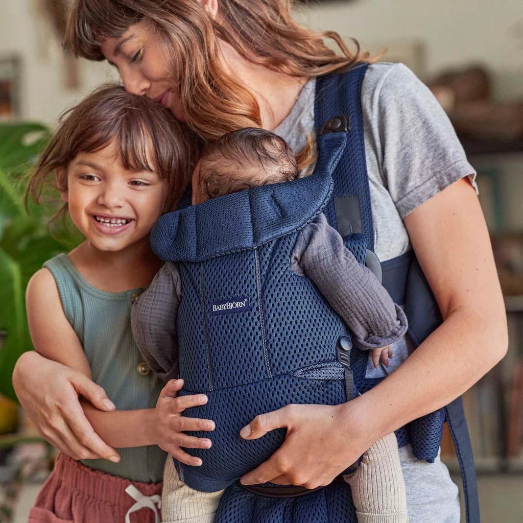 BabyBjörn BABYBJÖRN Move 3D Mesh Baby Carrier - Navy Blue 2