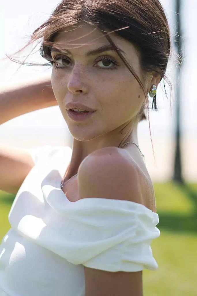 Classicharms Lexi Crystal Seashell Stud Earrings 4