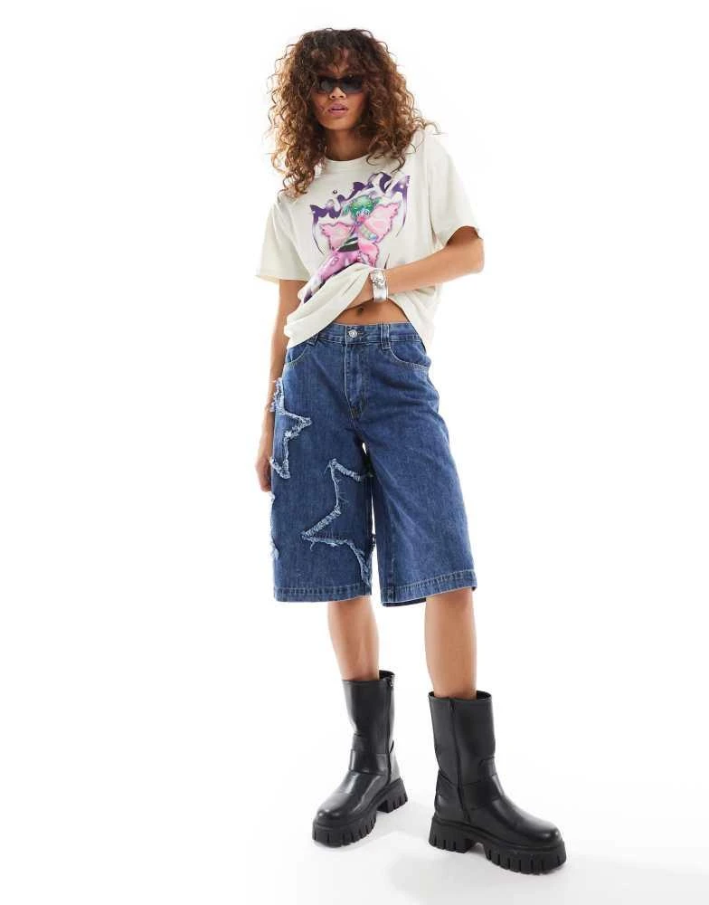 minga Minga London oversized t-shirt with doll graphic in white 3