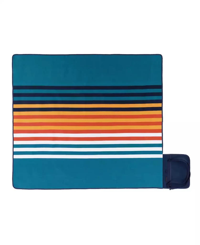 ONIVA Outdoor Picnic Blanket Tote 3