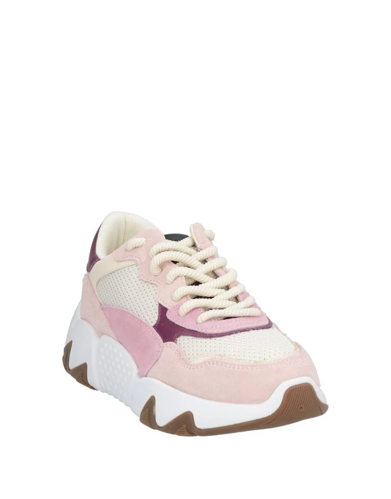 GUESS Sneakers 2