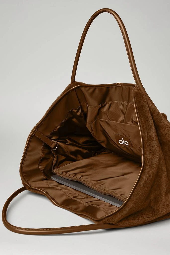 Alo Faux Fur Tote Bag - Chocolate 3