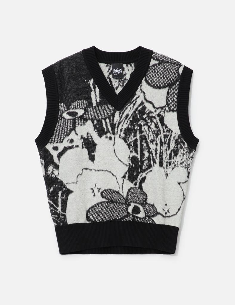 Perks and Mini Arrangement V-neck Knitted Vest