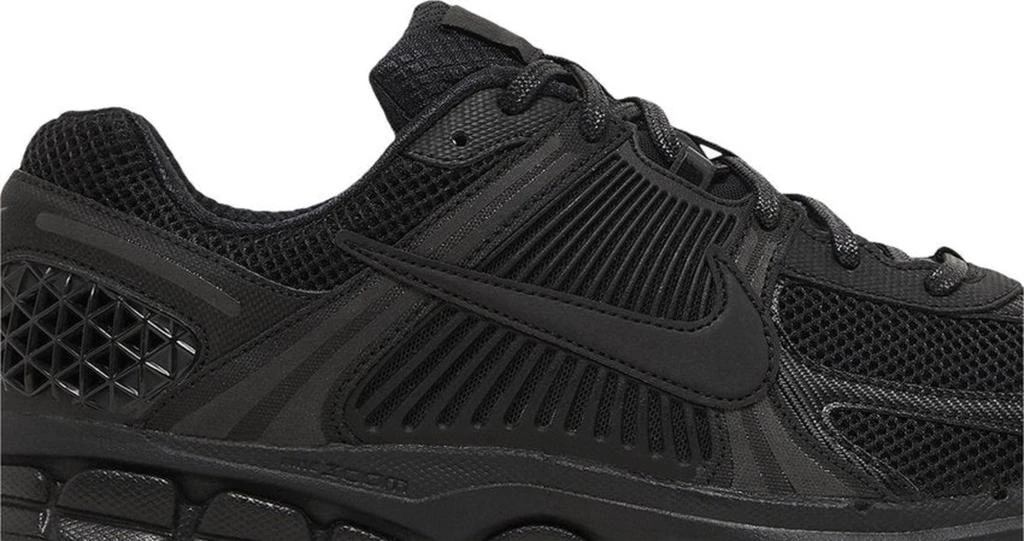 NIKE Zoom Vomero 5 Triple Black 3