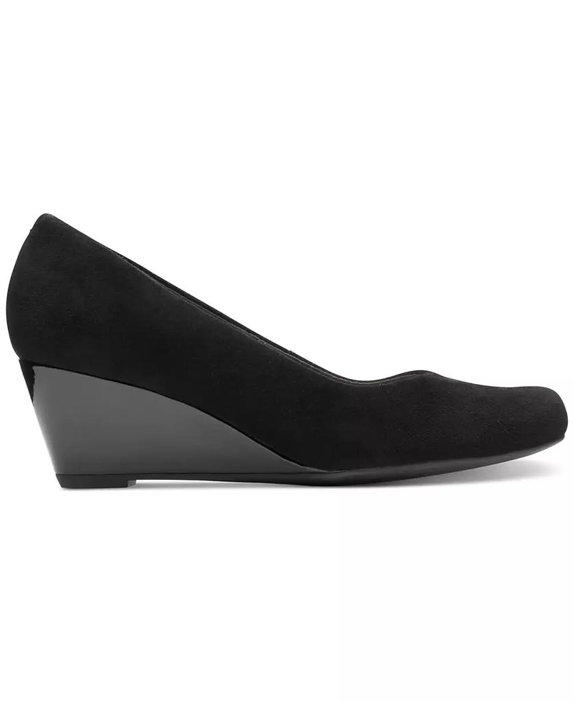 Clarks Collection Women's Flores Tulip Wedge Pumps