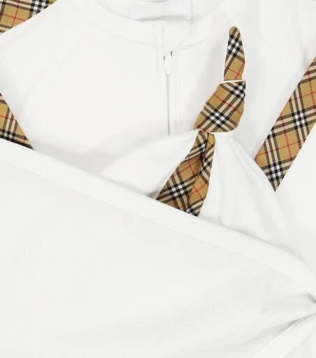 Burberry Baby onesie, bib and hat set 3