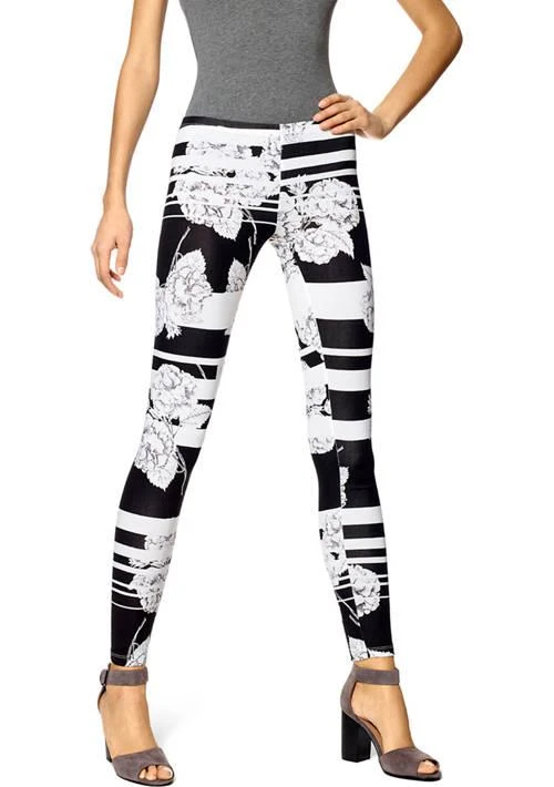 Hue Striped Hydrangea Cotton Capris 1