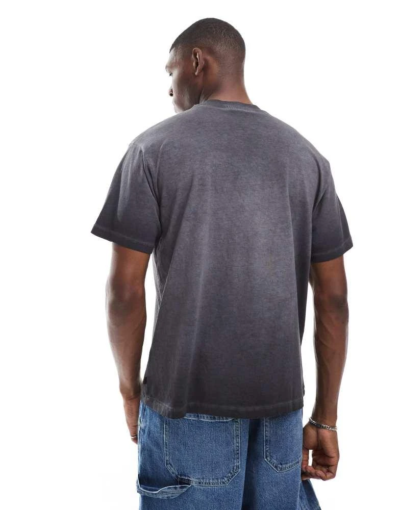 Levi
s Levi
s tonal logo vintage oversized garment wash t-shirt in charcoal 2