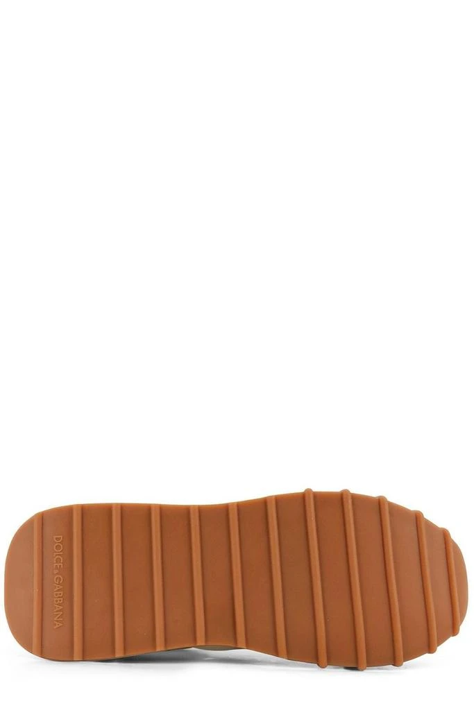 Dolce 
Gabbana Dolce 
Gabbana DG Logo Patch Sneakers 4