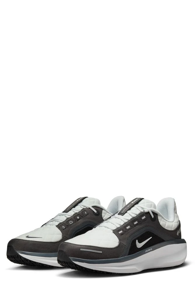 NIKE Air Winflo 11 GTX Running Shoe 1