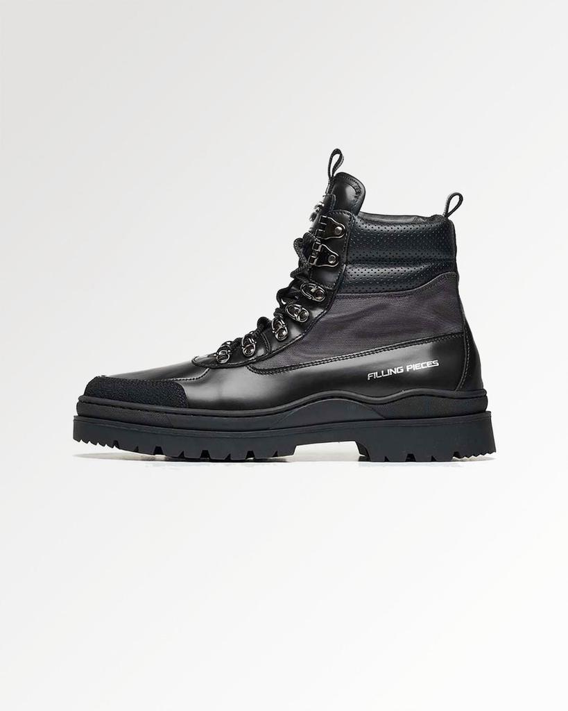 Entry Luxury Mountain Boot Quartz Black