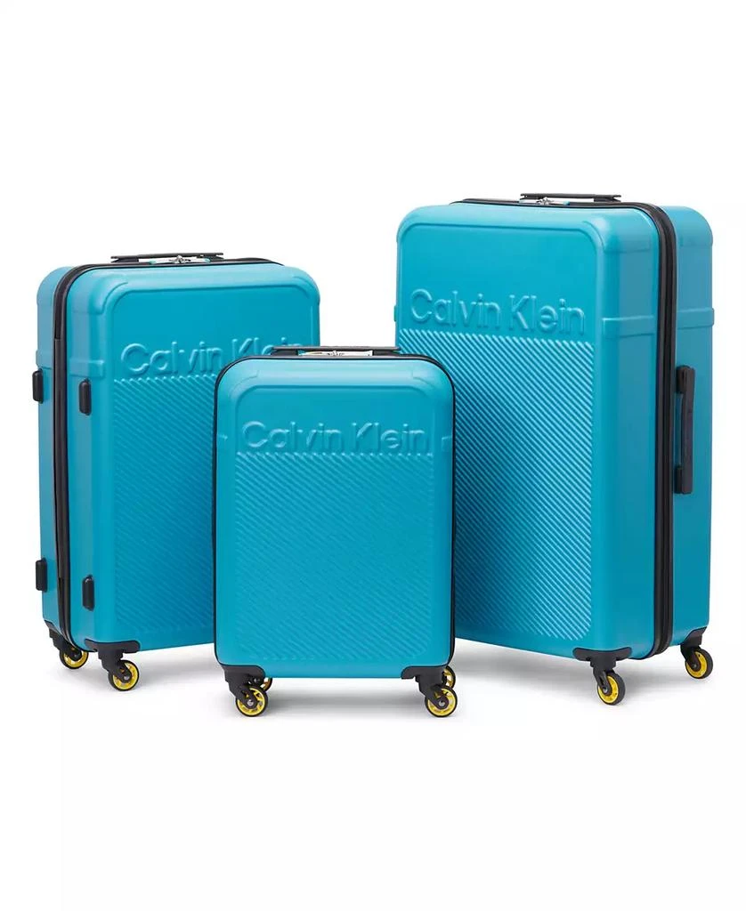 Calvin Klein Expression 3 Piece Luggage Set 2