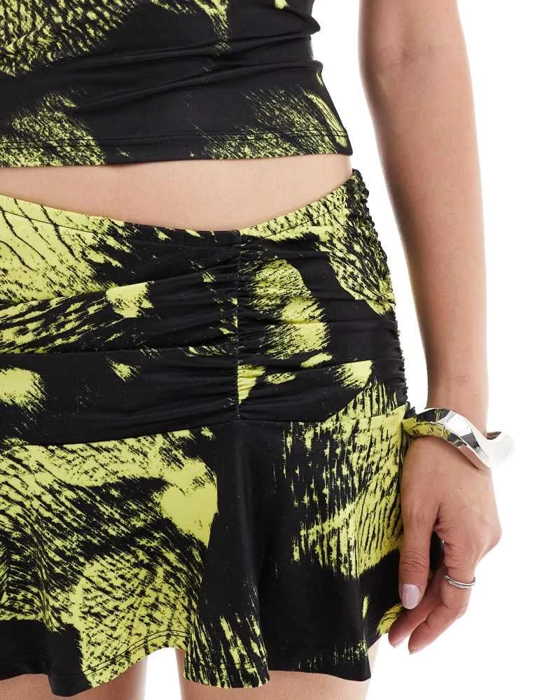 COLLUSION COLLUSION flippy micro mini skirt in bloom print co-ord 4