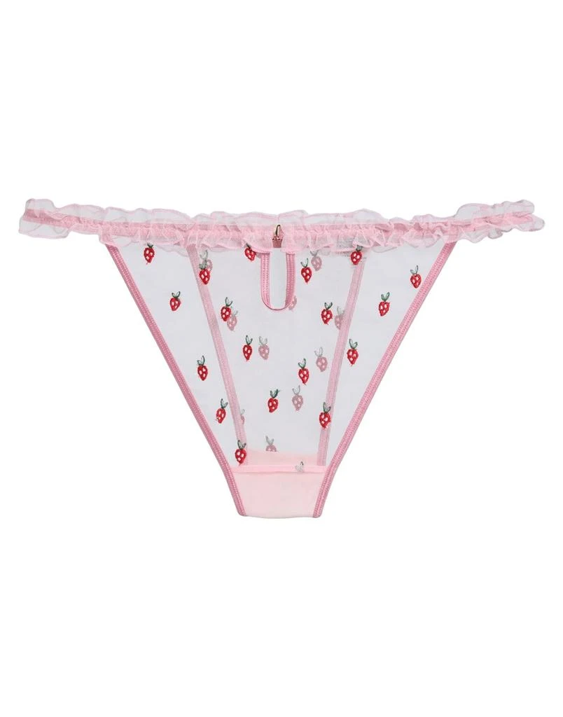LE PETIT TROU Brief 2