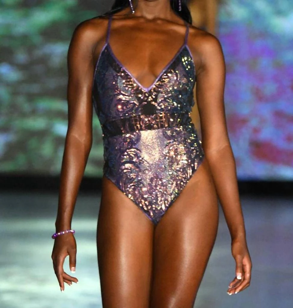 Gyv Me Body Gyv Me Body - Class Act Bodysuit 1