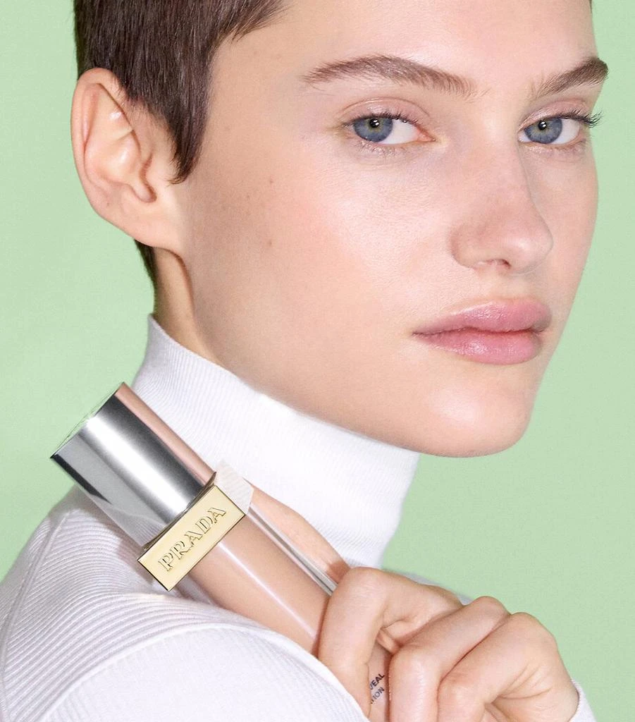 Prada Beauty Reveal Skin Optimising Foundation 4