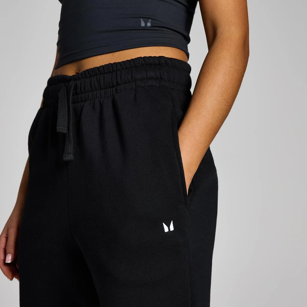 Myprotein MP Women
s Basics Oversized Joggers 4