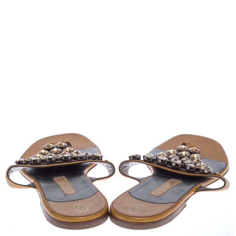 Gina Gina Mustard Patent Leather Studded Thong Flat Sandals Size 41 5