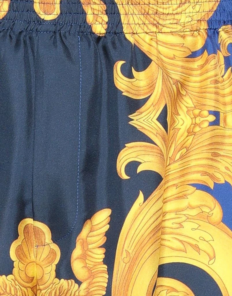 Versace Shorts
Bermuda 4