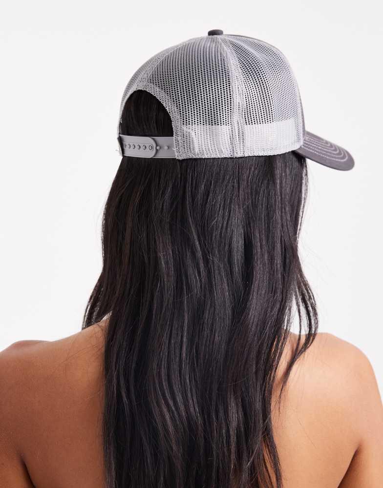 Von Dutch Von Dutch Rockford trucker cap in grey and pink