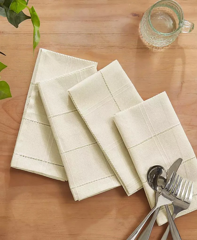 IZOD Chadwick Lurex Tablecloth 1