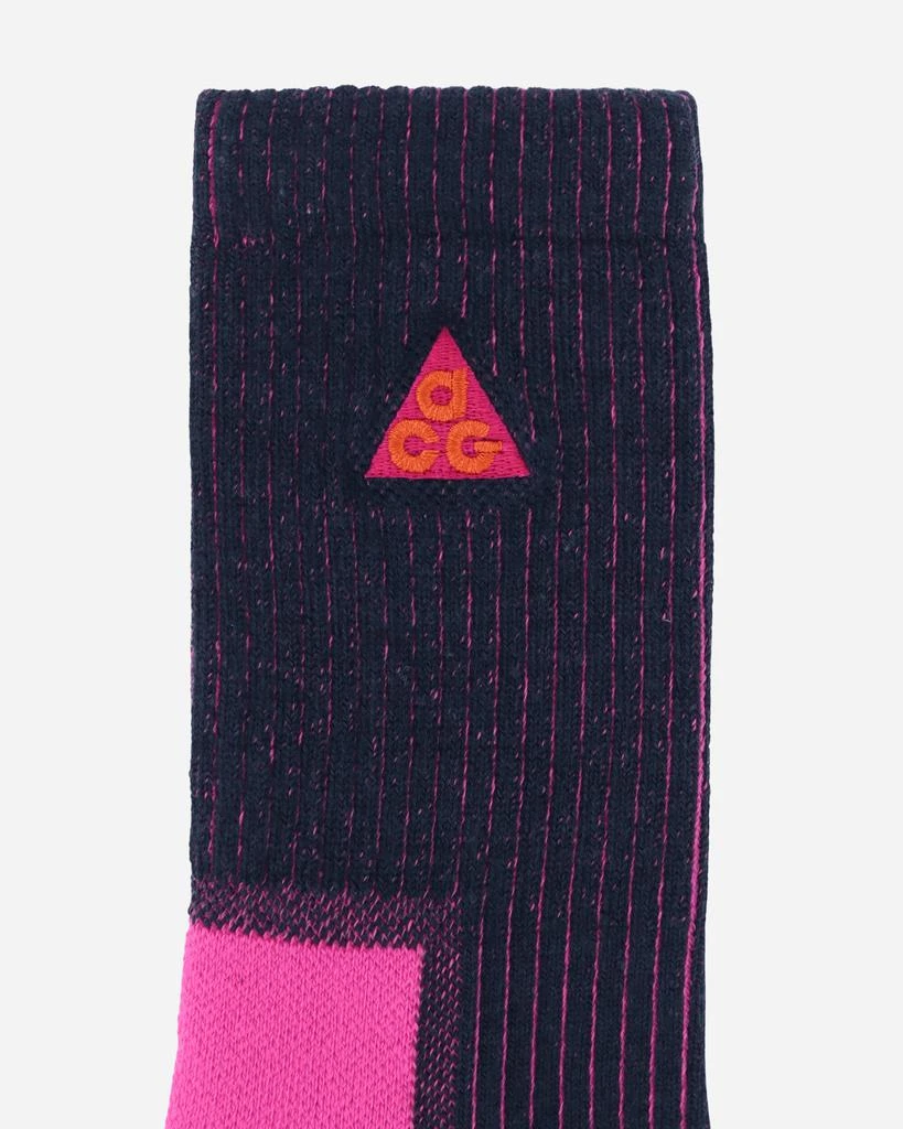 NIKE ACG Everyday Cushioned Crew Socks Armory Navy / Laser Fuchsia 3