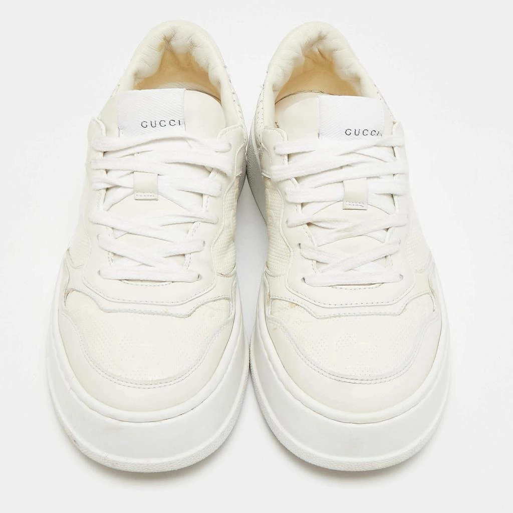 Gucci White Jumbo GG Embossed Leather Low Top Sneakers Size  White Leather Gucci Sneakers Size 37 main image 0